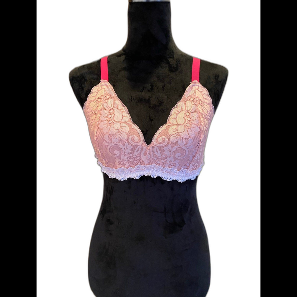 No Boundaries Lacy Bra Size Large Pink  w/ Adjustable Straps Sexy‎  Lingerie